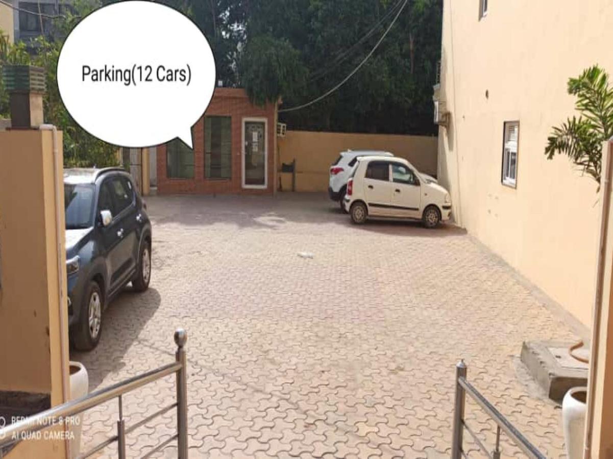 Oyo 74401 Aster Garden Suites Gurgaon Exterior photo