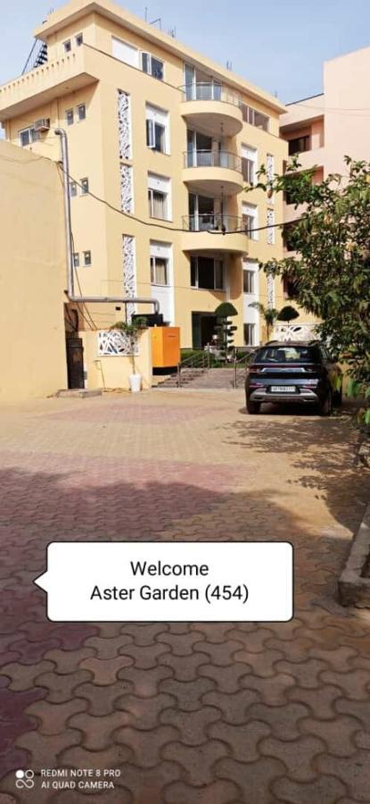 Oyo 74401 Aster Garden Suites Gurgaon Exterior photo