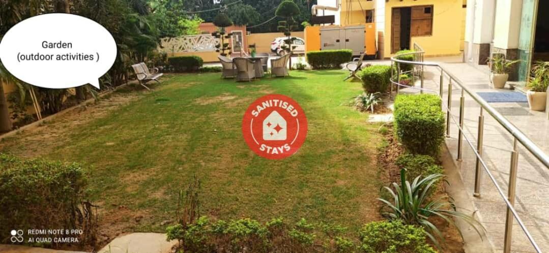 Oyo 74401 Aster Garden Suites Gurgaon Exterior photo